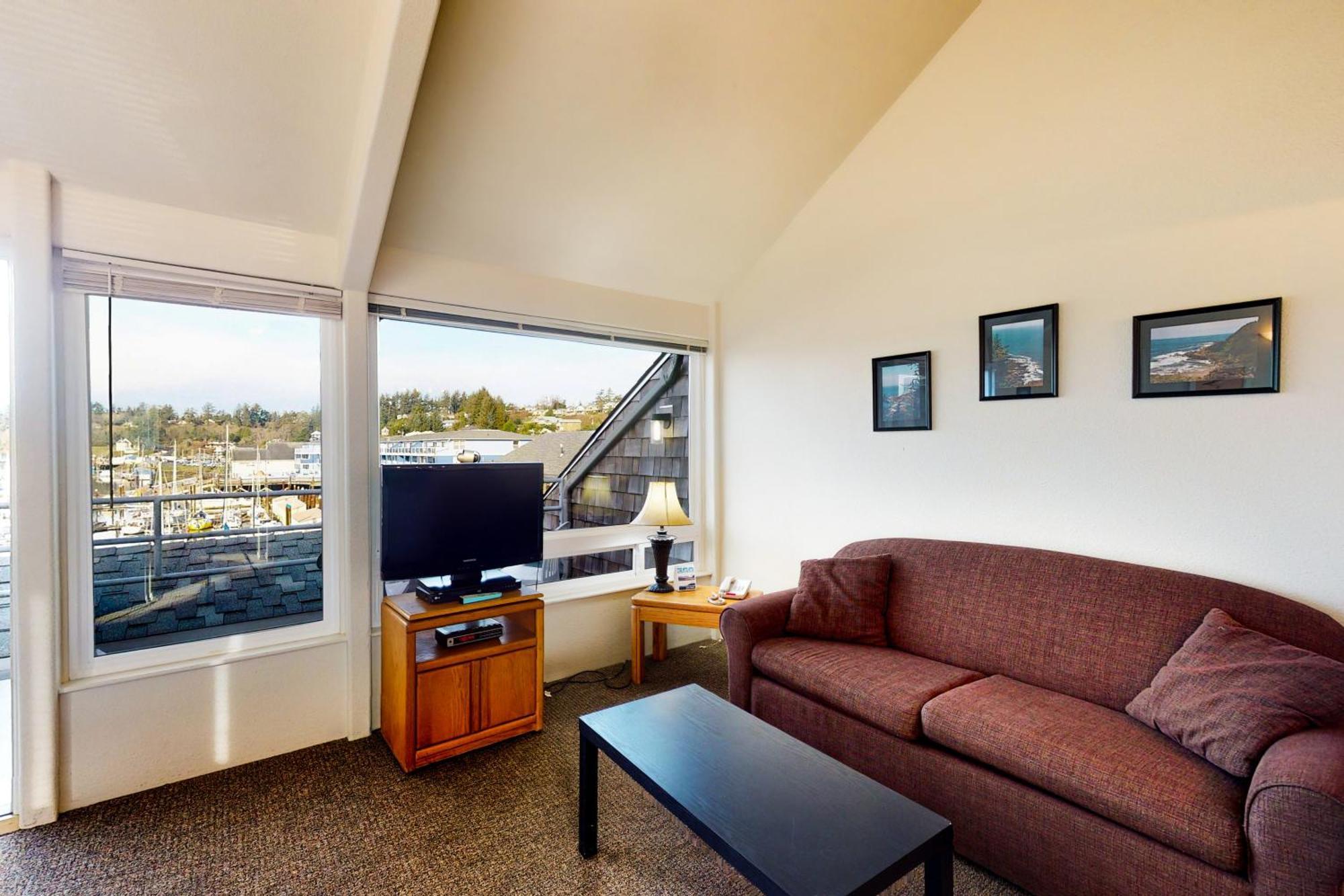 The Embarcadero Condos Newport Room photo